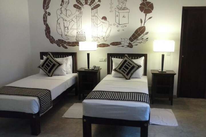 Room 3 of 10