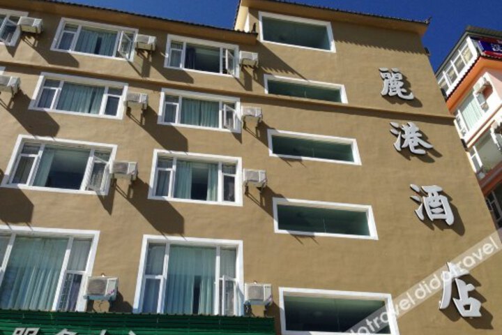 Hero Image 1 of 15