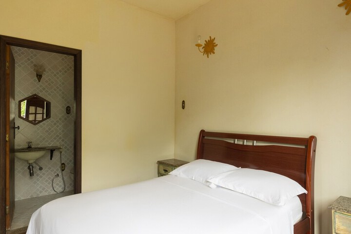 Room 4 of 55