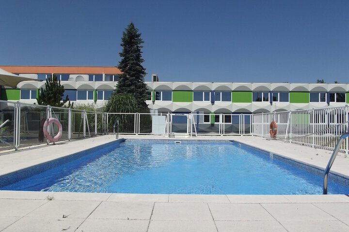 Hotel with Pool