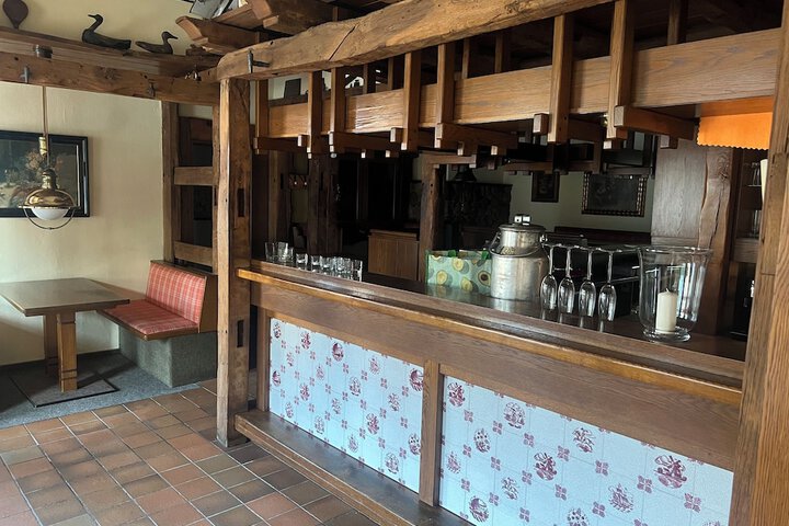Lounge 16 of 21