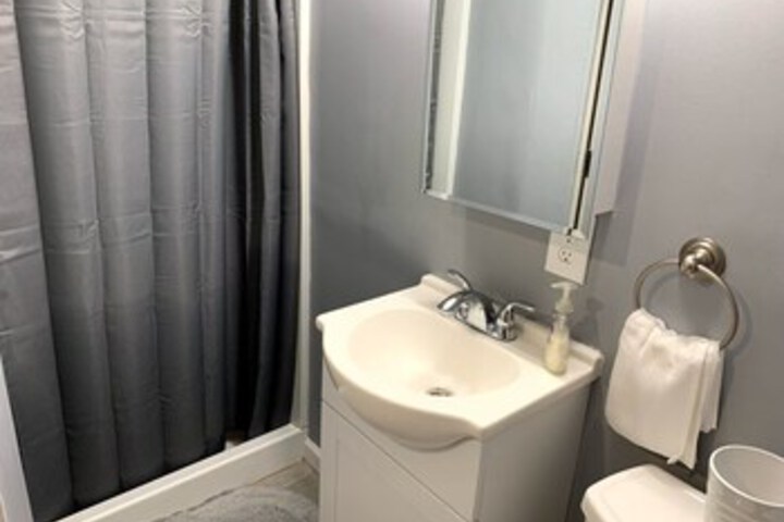 Room 4 of 44