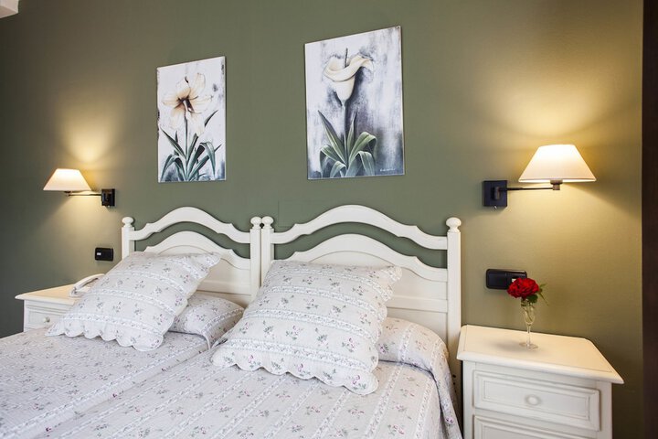 Room 5 of 63