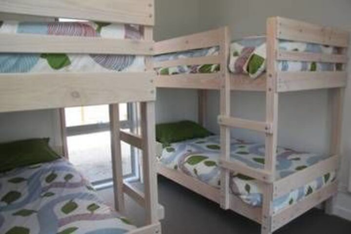 Room 7 of 18