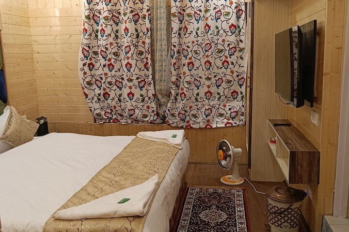 Room 29 of 68