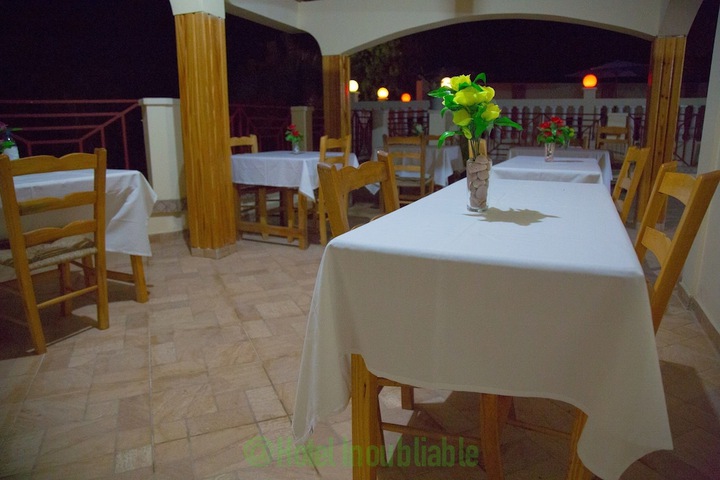 Dining 45 of 78