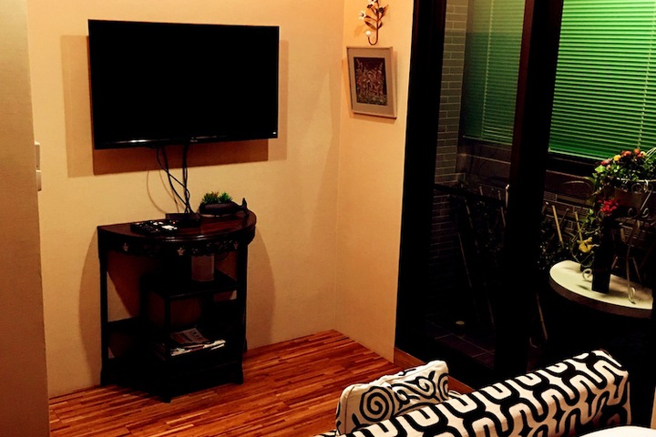 Room 17 of 43