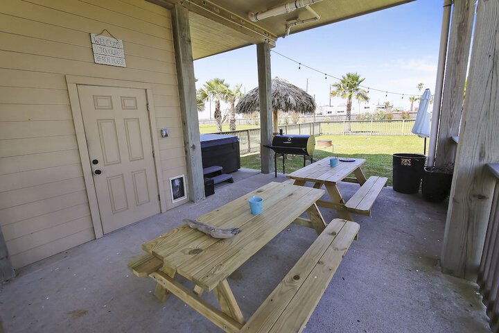 Terrace/Patio 8 of 10