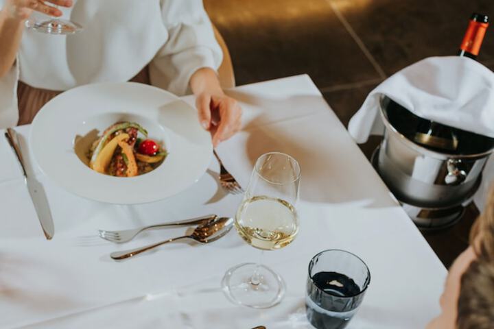 Dining 153 of 193