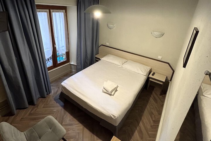 Room 16 of 81