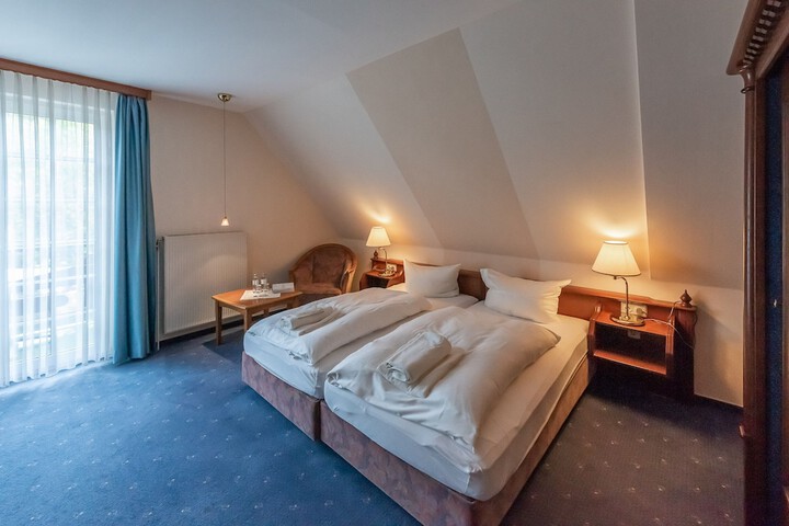 Room 19 of 77