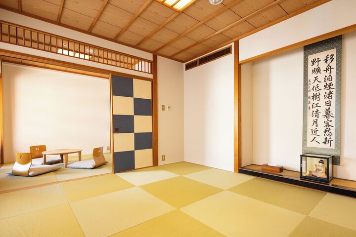 Room 15 of 66
