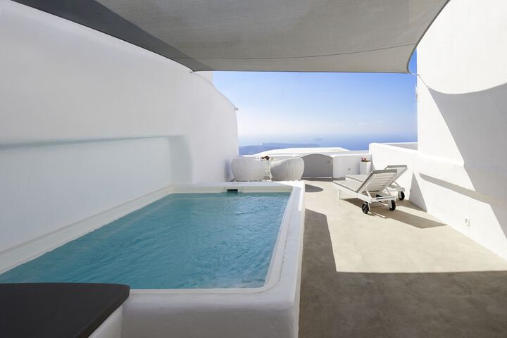 Pool 30 of 78