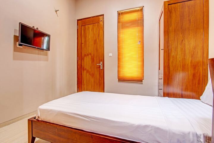 Room 9 of 26