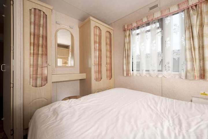 Room 6 of 25