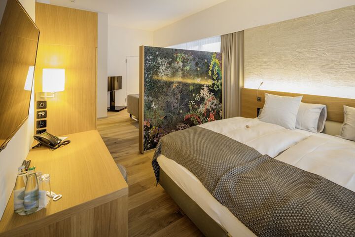 Room 10 of 36