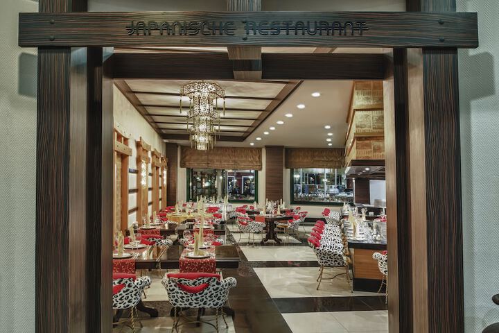 Dining 75 of 146