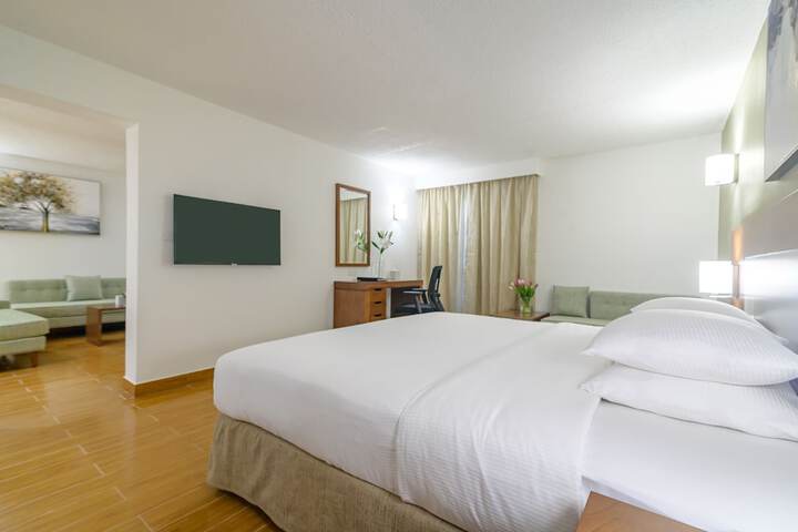 Room 10 of 64
