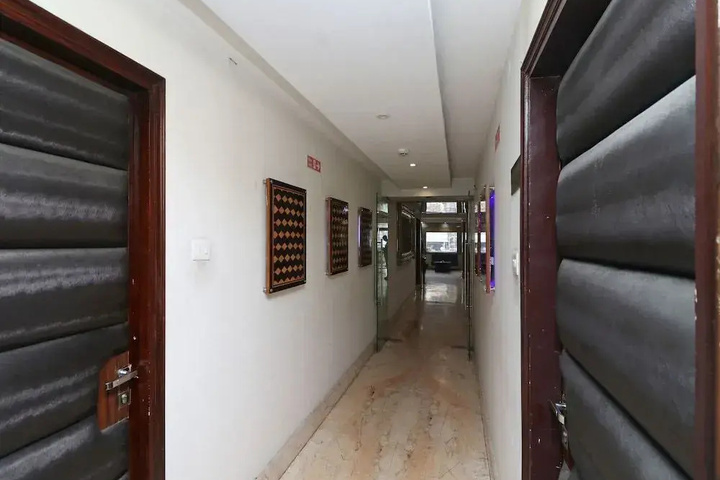 Room 15 of 20