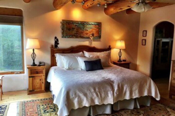 Room 16 of 26