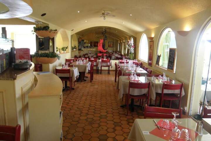 Dining Photos
