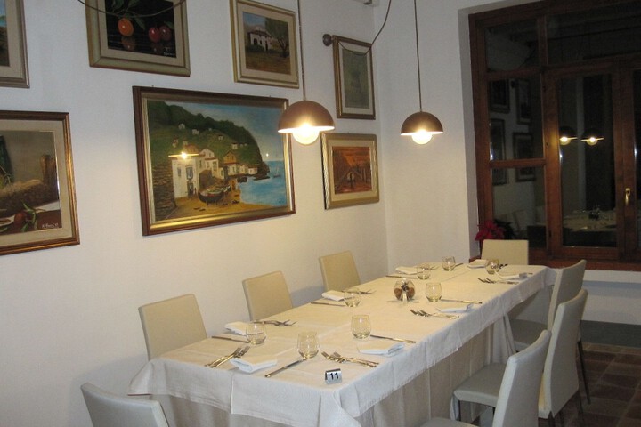 Dining 56 of 80