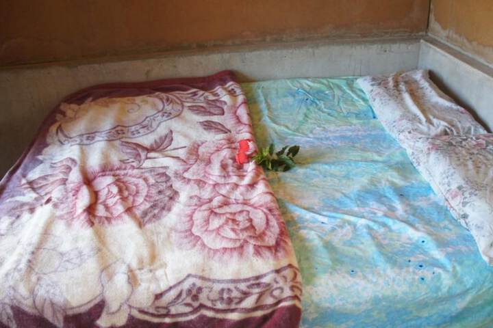 Room 10 of 13