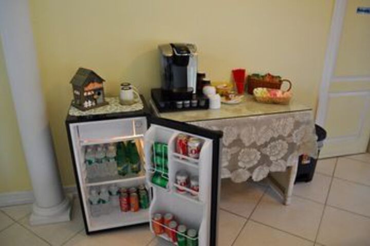 Breakfast/Coffee Service 16 of 44