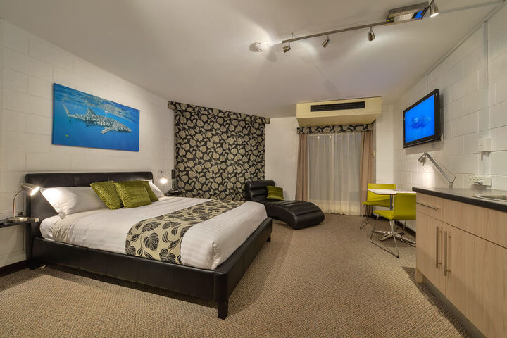 Room 17 of 54