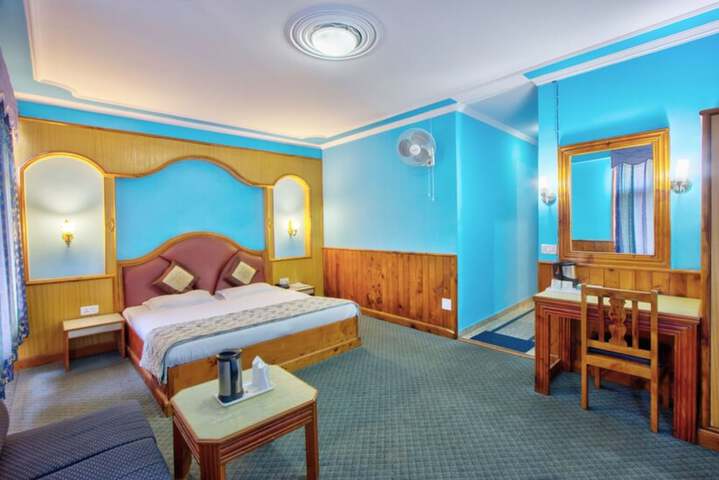 Room 21 of 49