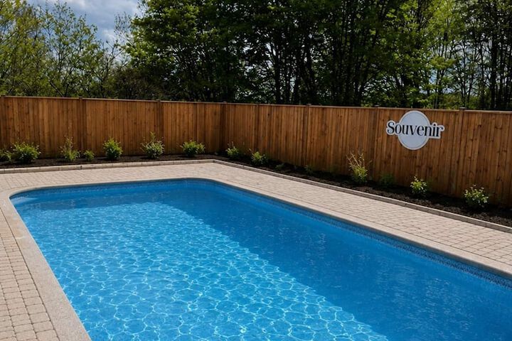 Pool 60 of 91