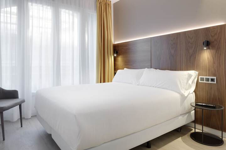 Room 16 of 43