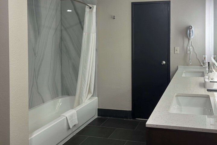 Room 20 of 49