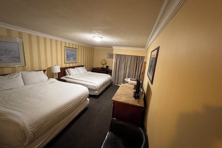 Room 49 of 77