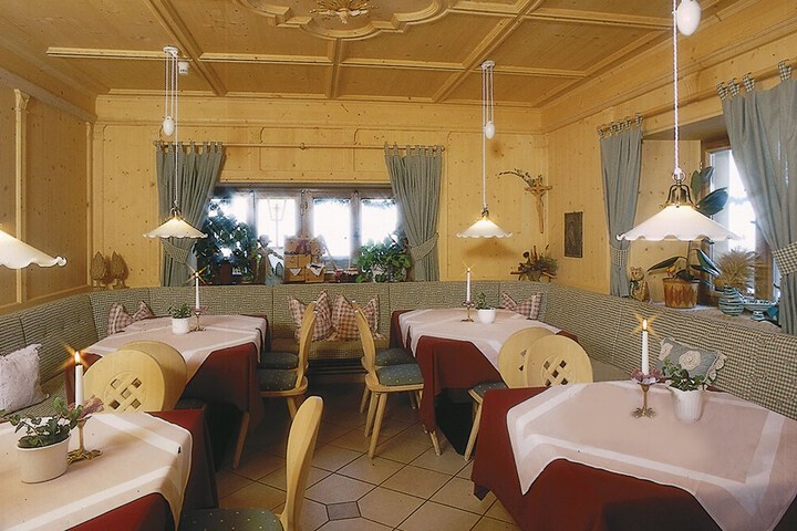 Dining 71 of 111