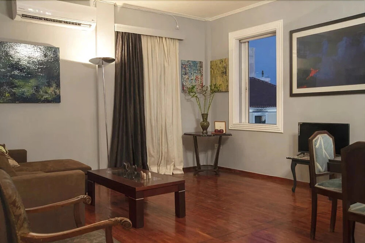Room 4 of 19