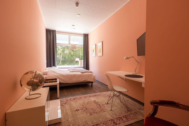 Room 18 of 21