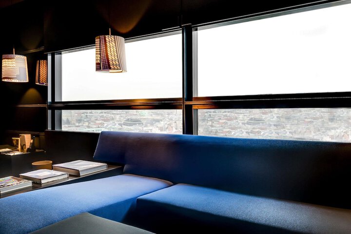Room 34 of 193