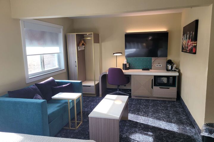 2 Queen Beds (4 of 16)