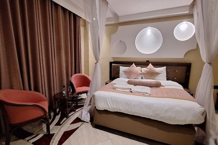 Image of Famous Gates Hotel Bomet