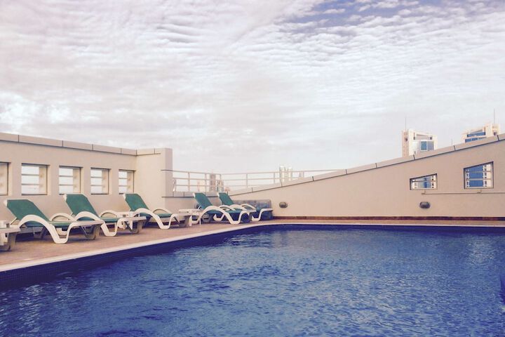 Pools & Facilities