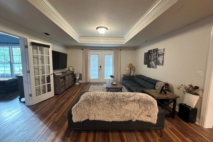 Room 34 of 94