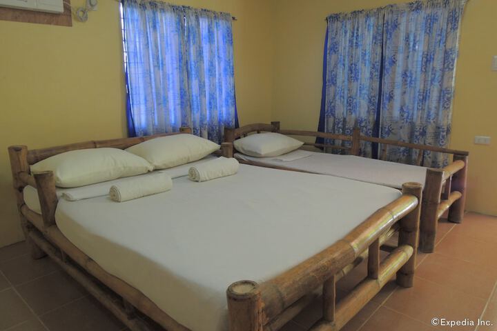 Room 3 of 18