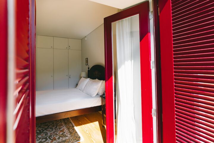 Room 6 of 52