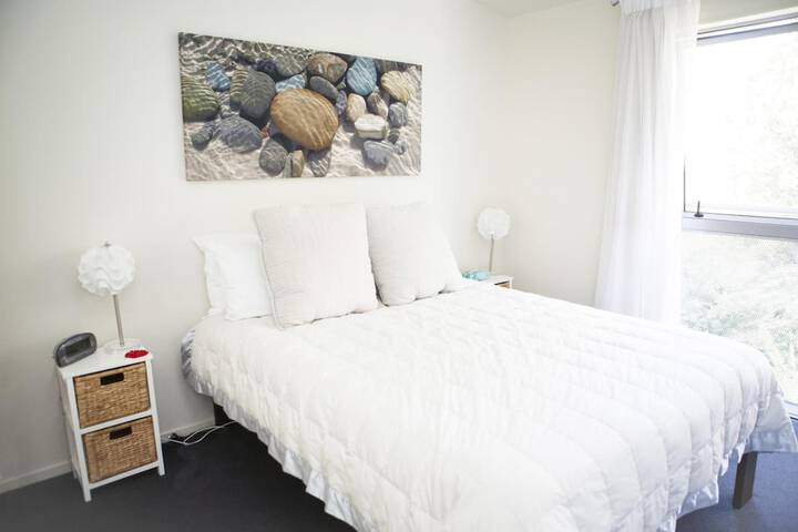 Room 5 of 50