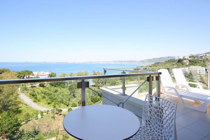 Terrace/Patio 6 of 25