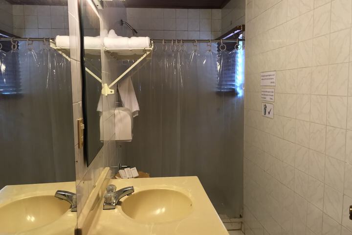 Room 36 of 49