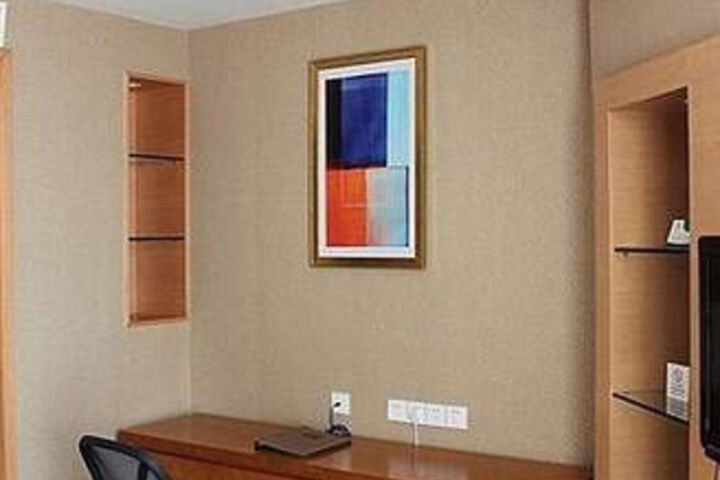 Room 59 of 75