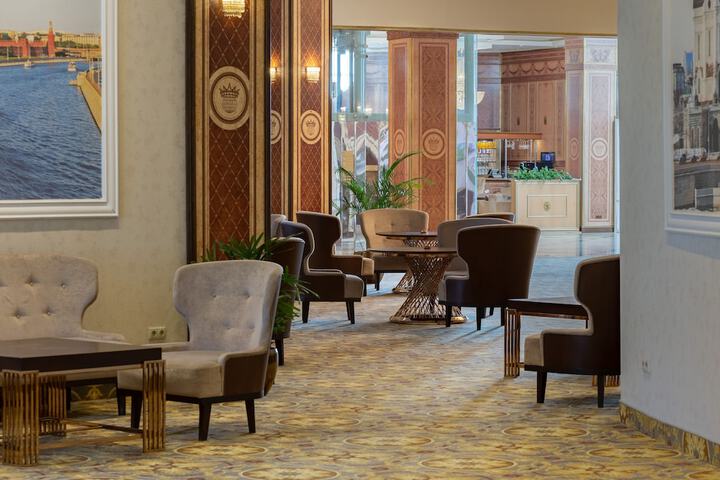 Ballroom/Hall 62 of 73