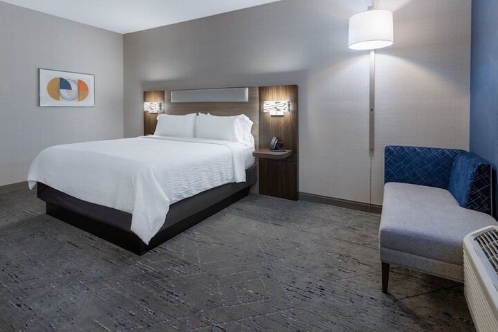 Room 2 of 41
